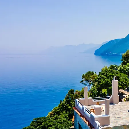 The Life Guest house Limnionas (Central Greece)