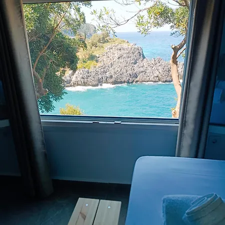 Guest house The Life Limnionas (Central Greece)