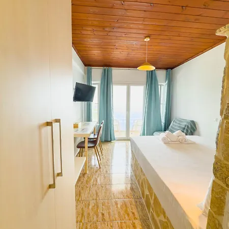 ゲストハウス The Life